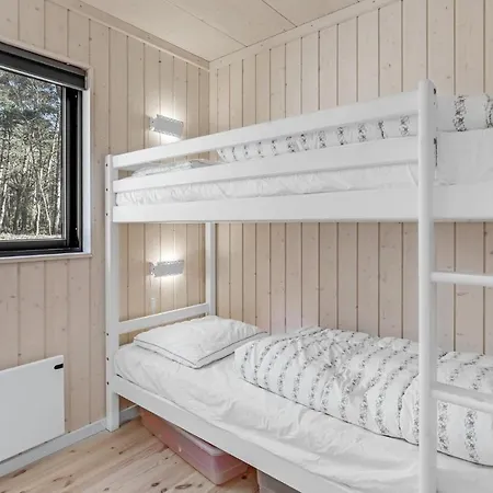 4 Bedroom Amazing In Neksø